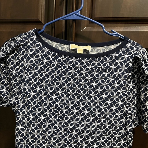 Women dresses - Picture 1 of 3